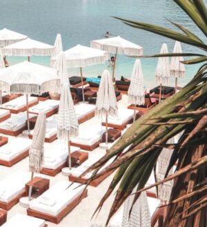 Ξαπλώστρα παραλίας ξύλινη Mylos 190x60x45cm μπεζ + καρυδί - KORY4589