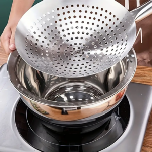 Κουτάλα Κουζίνας Τρυπητή από Ανοξείδωτο Ατσάλι 35x16cm