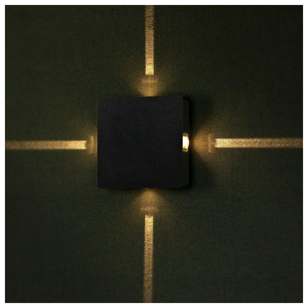 V-TAC Φωτιστικό LED Aπλίκα Τοίχου 4W 230V 360° 428lm IP65 Τετράγωνο Μαύρο Σώμα Ζεστό Λευκό 218211